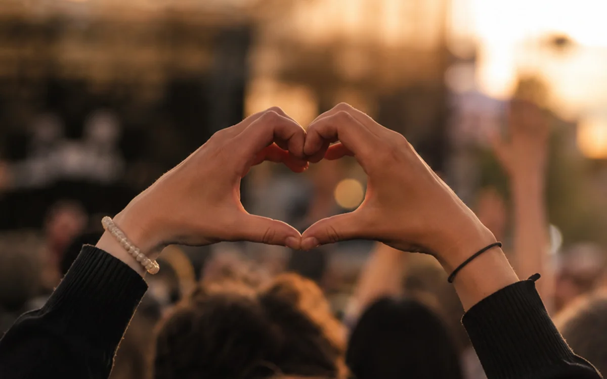 Awareness beim EYLLUSION Open Air: Anlaufstellen, Luisa-Code und wie wir aufeinander aufpassen